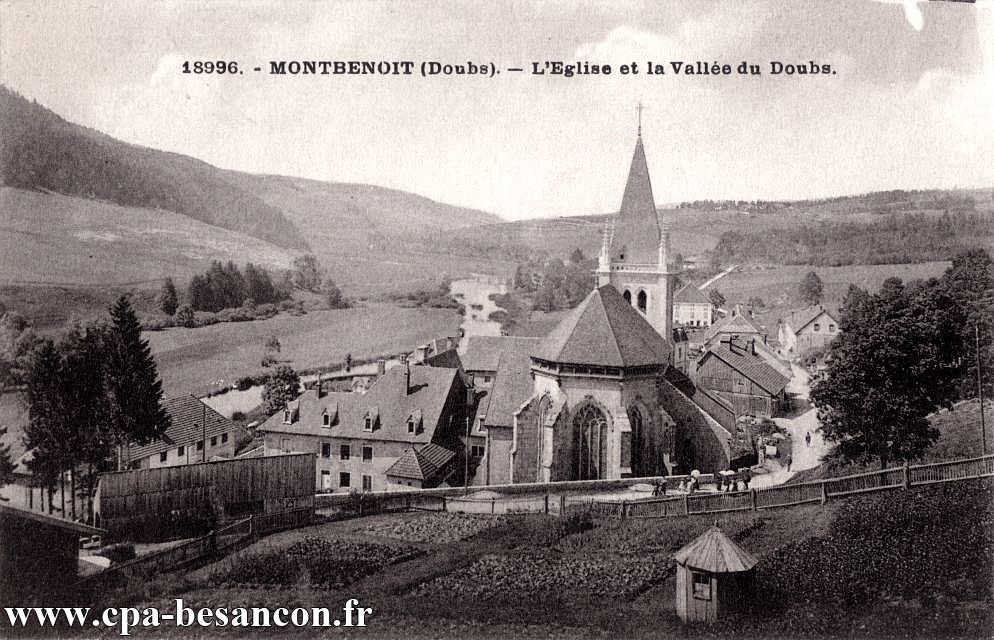 18996. - MONTBENOIT (Doubs). - L'Eglise et la Vallée du Doubs.